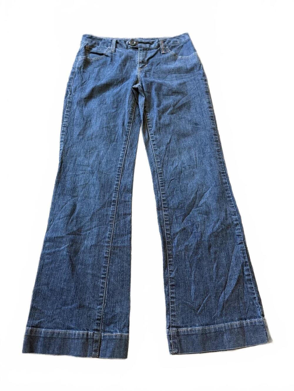 Levi’s Jeans Women’s Medium Dark Wash Flare Bootcut Denim Stretch size 6